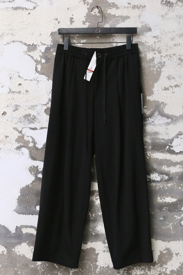 DEVOA 25 Spring/Summer Straight Pants DVA-PTJ-FLBG-HEI Black